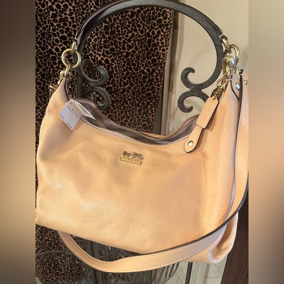 NWT Coach Apricot Hailey outlet Hobo Bag - Picture 4 of 8
